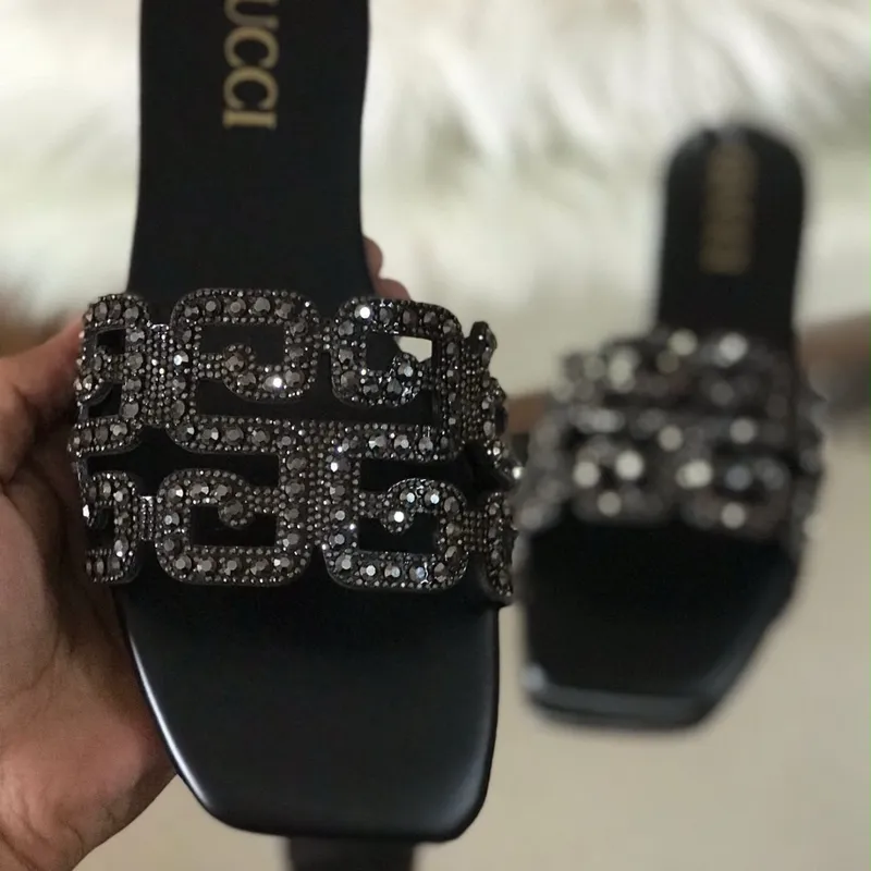 Gucci Slippers – Dupe Version
