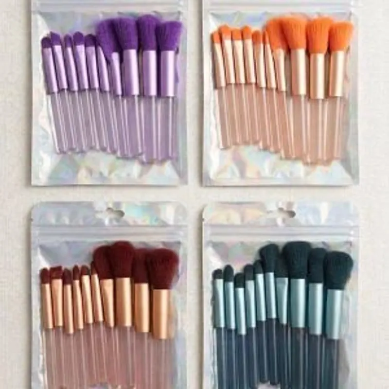 POUCH Makeup Brush Set – 10 Pieces